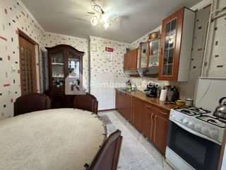 Apartament cu 3 camere, 72 m², Centru, Chișinău foto 1