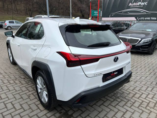 Lexus UX foto 4