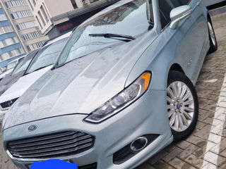 Ford Fusion foto 2