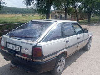 Toyota Carina foto 4