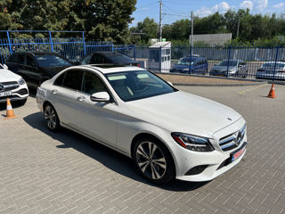 Mercedes C-Class foto 2