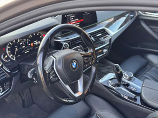 BMW 5 Series foto 9