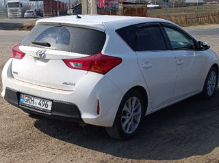 Toyota Auris foto 4