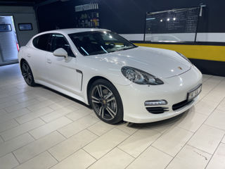 Porsche Panamera foto 2