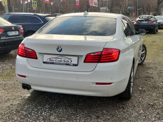 BMW 5 Series foto 2