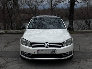 Volkswagen Passat foto 2