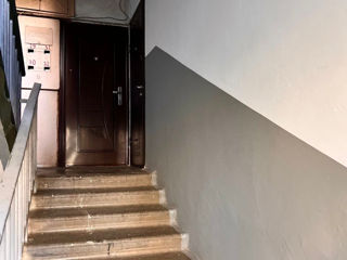 Apartament cu 3 camere, 60 m², Botanica, Chișinău foto 2