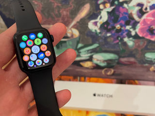 Apple Watch SE (2nd Gen) 40mm Midnight Aluminum