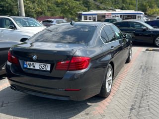 BMW 5 Series foto 3