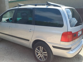 Volkswagen Sharan foto 10