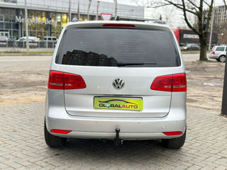 Volkswagen Touran foto 5