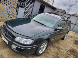 Opel Omega foto 2