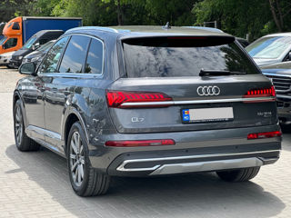 Audi Q7 фото 5