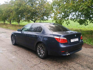 BMW 5 Series foto 2