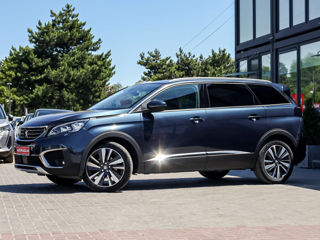 Peugeot 5008 фото 0