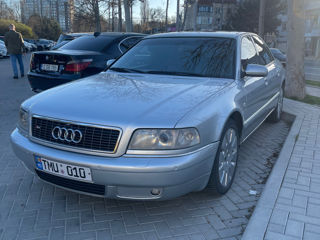 Audi S8