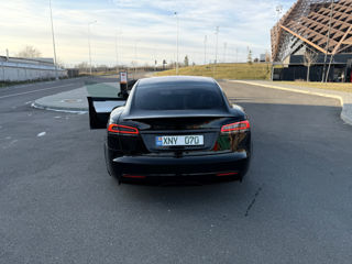 Tesla Model S foto 4