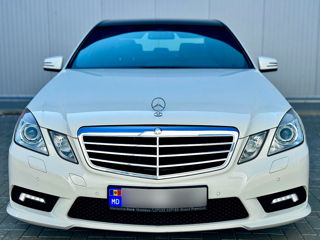 Mercedes E-Class foto 1