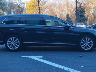 Volkswagen Passat foto 3