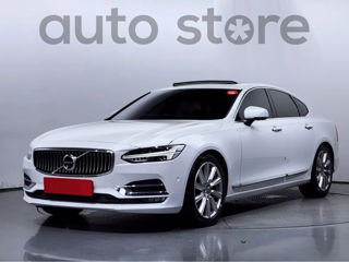 Volvo S90 foto 1