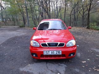 Daewoo Lanos foto 1