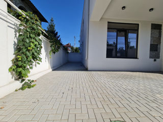 Duplex în 2 niveluri! Durlești, str. Dumbrava, 150 m2 + 1.5 ar. Variantă albă! foto 2