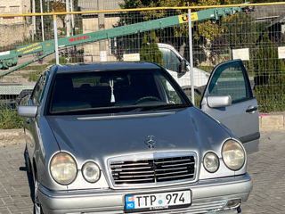 Mercedes E-Class foto 5