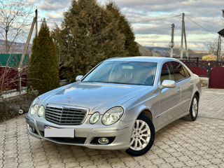 Mercedes E-Class foto 2