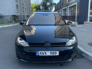 Volkswagen Golf foto 1