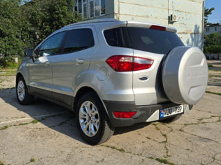 Ford EcoSport foto 2