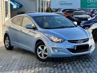 Hyundai Elantra foto 4