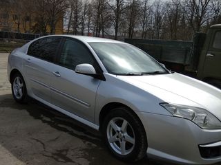 Renault Laguna foto 2