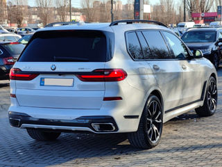 BMW X7 foto 3