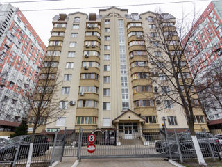 Apartament cu 2 camere, 72 m², Buiucani, Chișinău