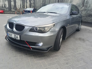 BMW 5 Series foto 2