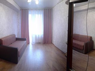 In chirie apartament excelent cu 3 camere  / В аренду хорошая 3-ком. квартира  в тихом районе. 240e foto 2