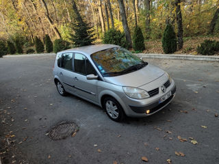 Renault Scenic foto 2