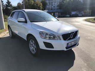 Volvo XC60 foto 2