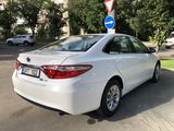 Toyota Camry foto 7