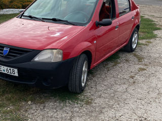 Dacia Logan foto 2