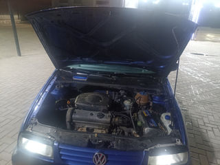 Volkswagen Vento foto 2