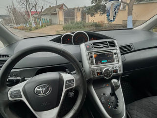 Toyota Verso foto 4