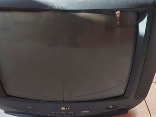 TV- LG Electronics-51cm-Golden Eye,AV Stereo +telecomanda,functional,in stare buna . foto 6