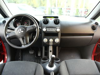 Mitsubishi Colt foto 5