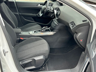 Peugeot 308 foto 16