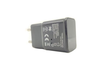 Incarcator USB Camera Зарядка USB камера foto 1