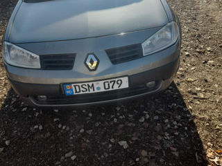 Renault Megane foto 2