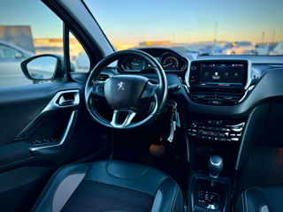 Peugeot 2008 foto 13