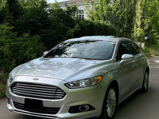 Ford Fusion foto 2