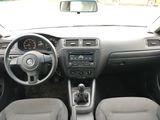 Volkswagen Jetta foto 7